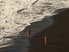  Schwarzer Strand. 